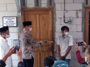 Resmikan Bantuan Rumah, Dico Sentil Pemdes Masih Gunakan Plastik