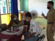 Vaksinasi Massal Khusus Pelajar Dosis II di Aula SMK Sekarbumi
