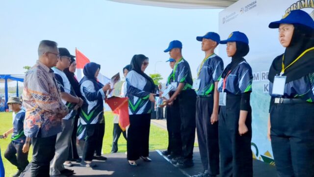 IMG-20260705-WA0052 plt dirut kitb serahkan penghargaan ke peserta prima