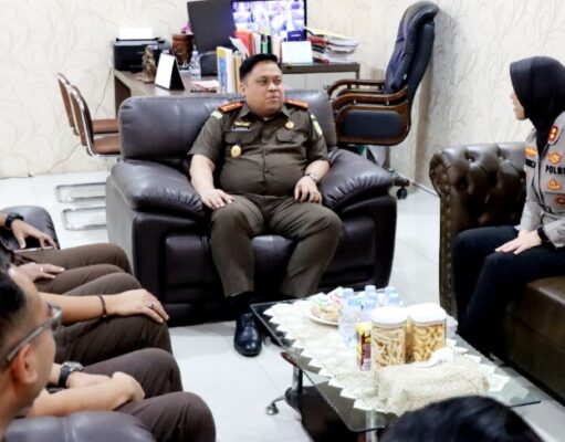 Jaga Kondusifitas Kapolres Batang Sambangi Kejaksaan Negeri